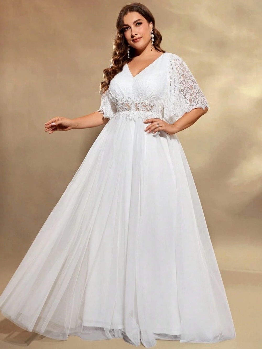 Elegant White Lace & Tulle V-Neck Wedding Gown Dress - Picture 3 of 5